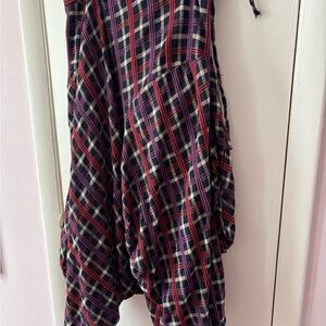 this is skirt one size. with zipper and tie.